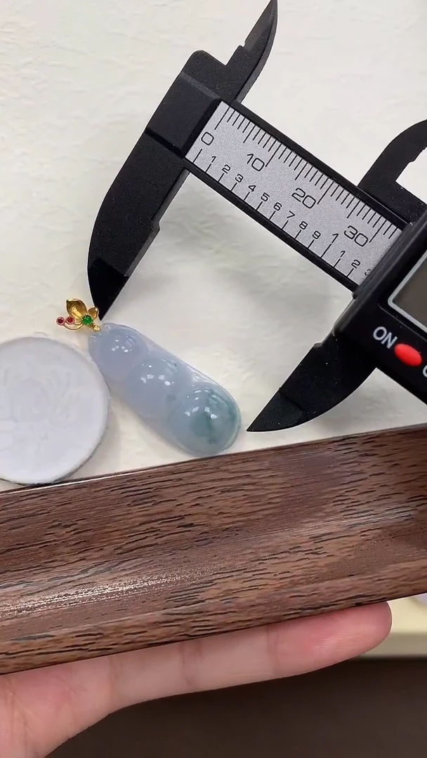 颈饰18K金镶嵌翡翠天然缅甸a货翡翠(多样性发其一