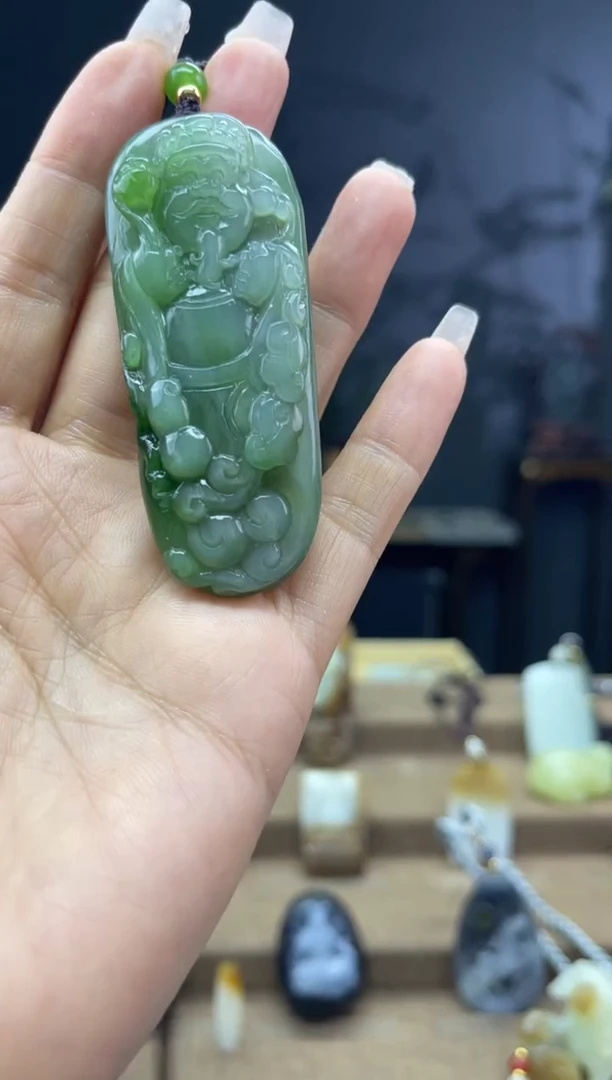 颈饰未镶嵌和田玉1