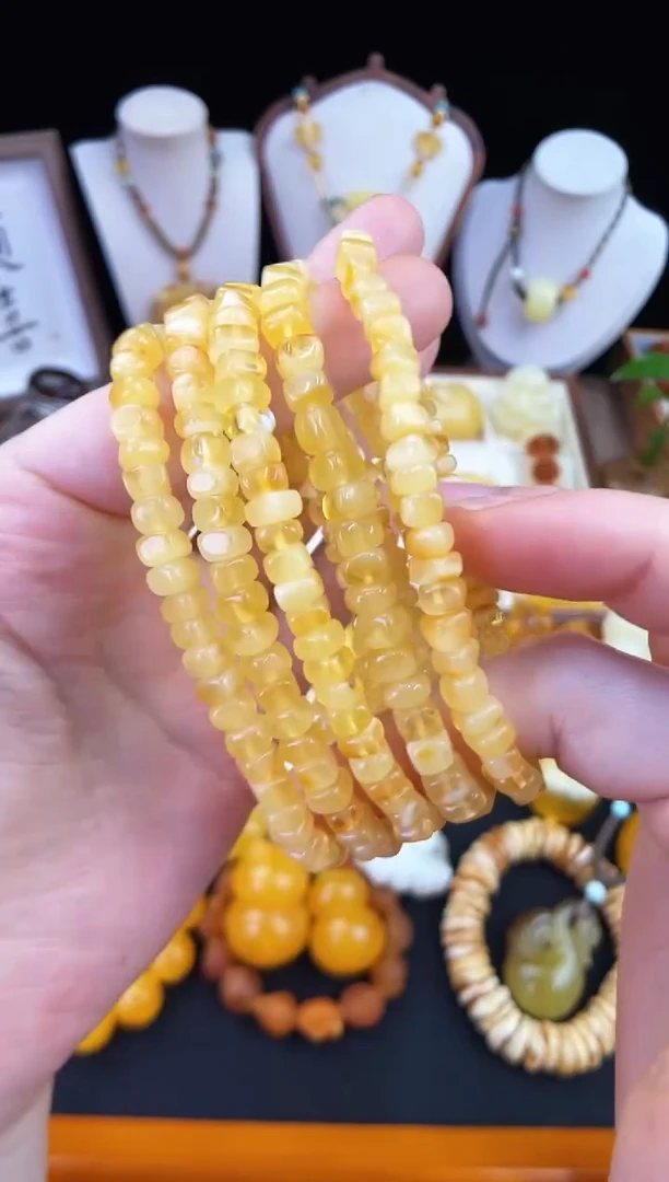 琥珀未镶嵌珠宝奇石多样性发其一