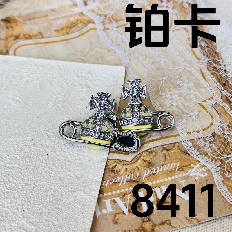 铜合金耳饰 8-8411时尚气质百搭耳钉耳饰小香风2025新款小众气质