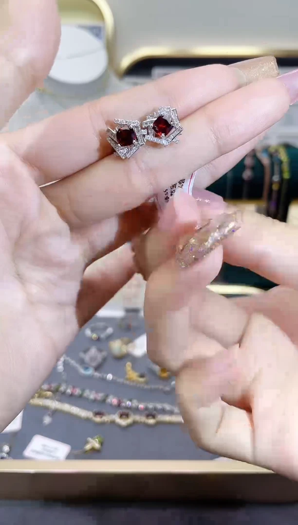 石榴石耳饰银S925镶嵌天然宝石