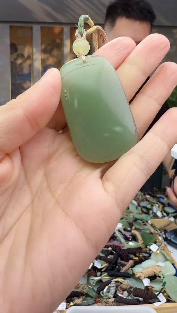 未镶嵌和田玉挂件拍一发一