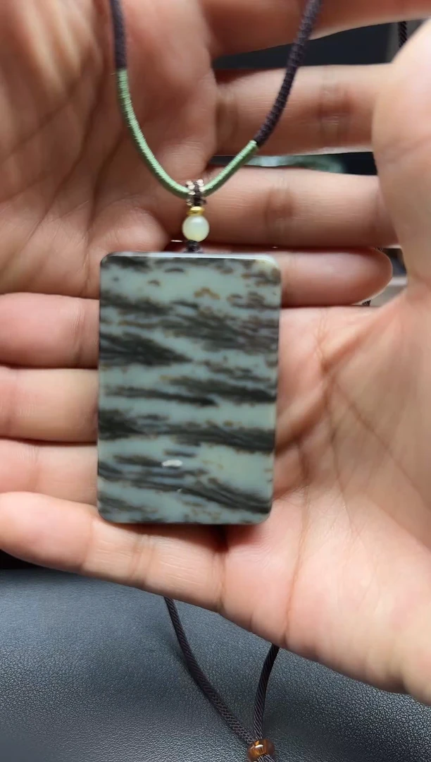 颈饰未镶嵌和田玉若羌水草意境平安卡46无事牌