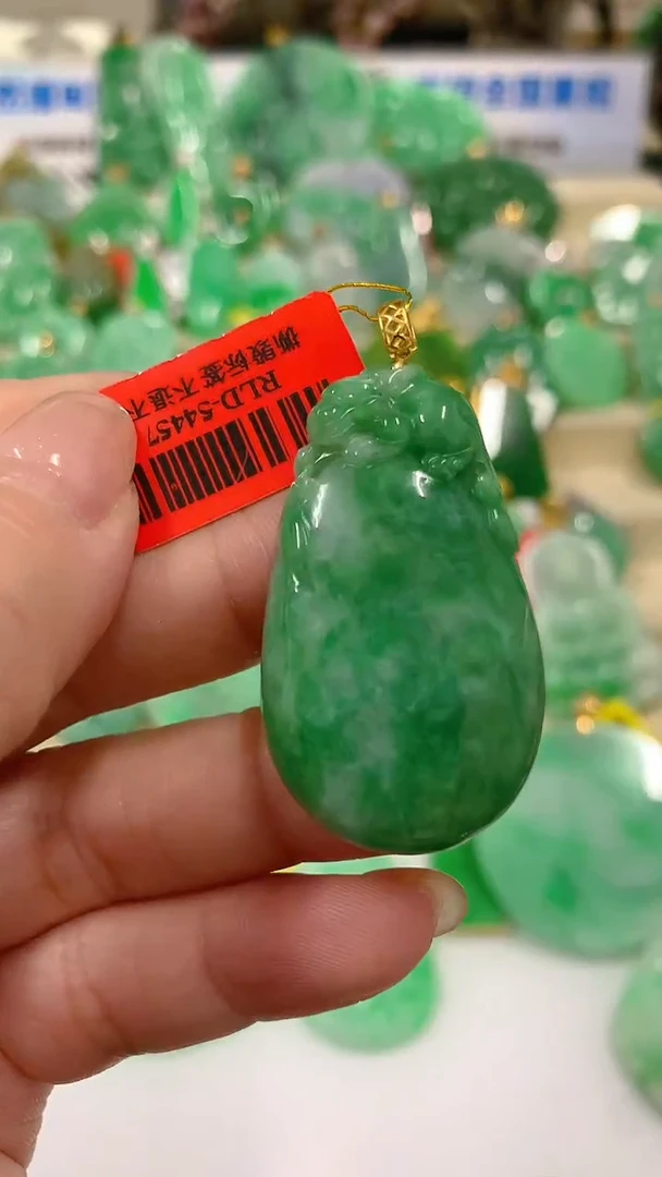 【闪购商品】翡翠吊坠(不含链)18K金镶嵌挂件