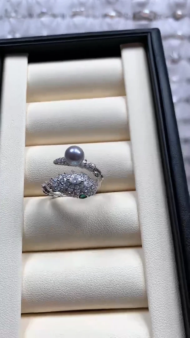 【闪购商品】海水珍珠戒指银S925镶嵌海水珍珠开口戒灵蛇戒指