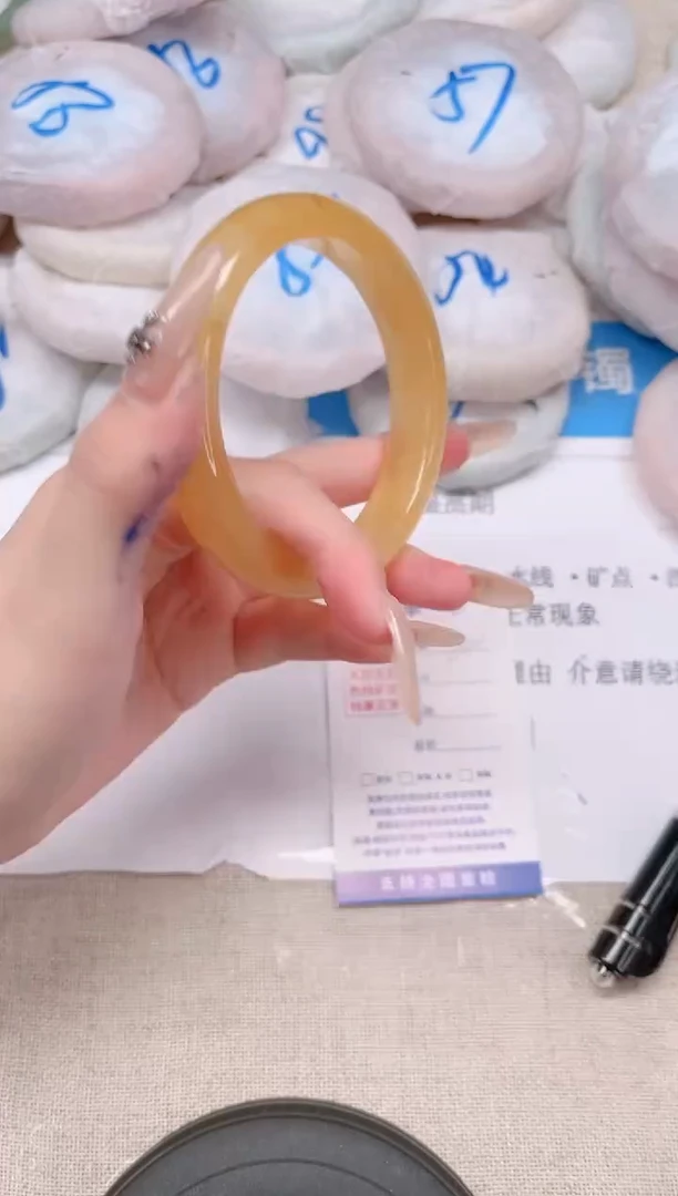 未镶嵌手镯石英质玉200-62黄