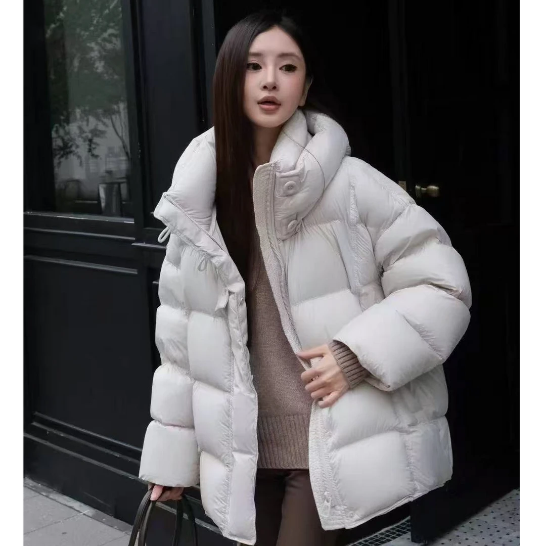 2024冬季新国标90连帽短款时尚百搭泡芙羽绒服女装外套8928