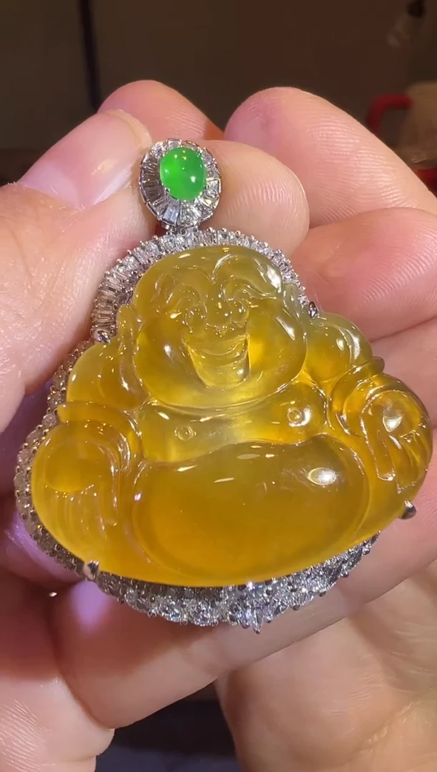 【闪购商品】翡翠吊坠(赠链)18K金镶嵌高冰黄翡大佛公