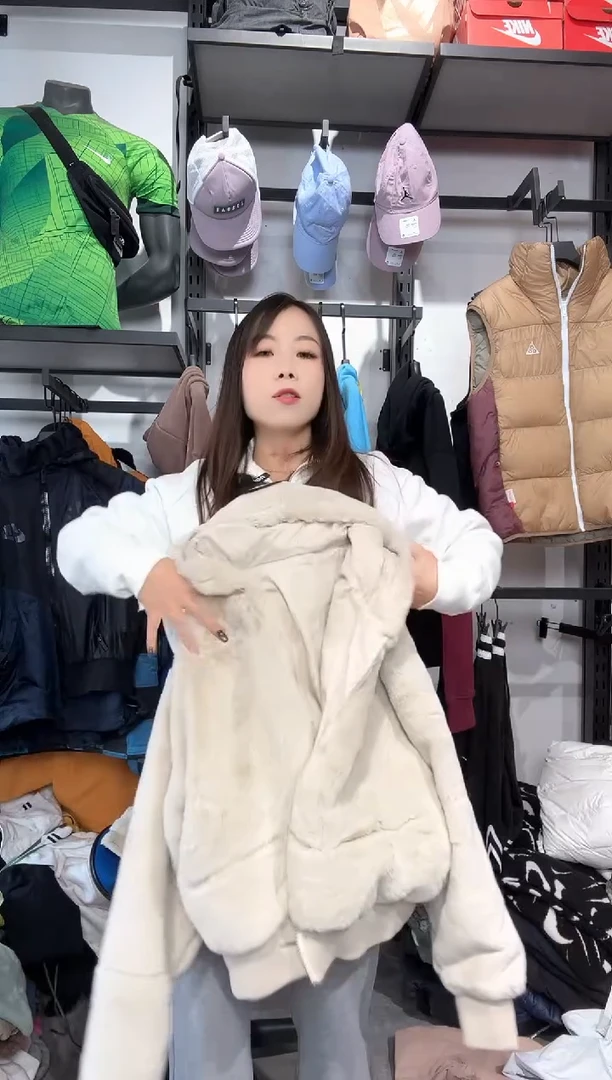 1650编码 瑕疵款直播间过款为准 尺码    M身高