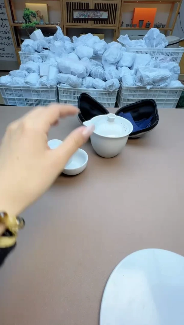 【闪购商品】摆件瓷制品S1111111111111