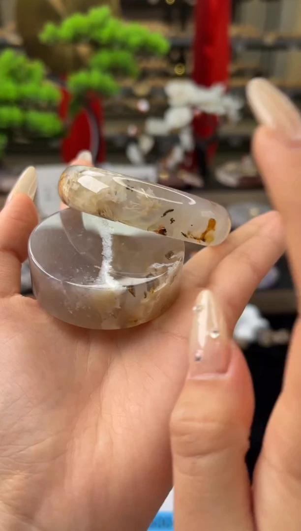 【闪购商品】石英质玉手镯未镶嵌58圈口（赠送镯心）21758