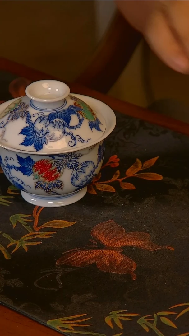 杯手工手绘杯杯很美丽