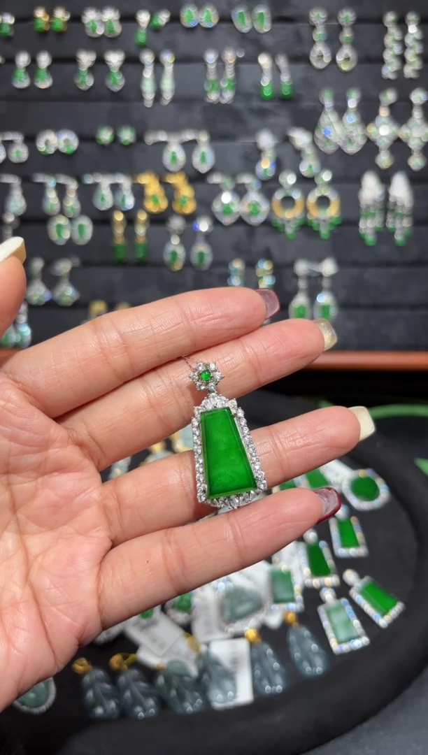 【闪购商品】翡翠颈饰银S925镶嵌无事/支持复检/一件