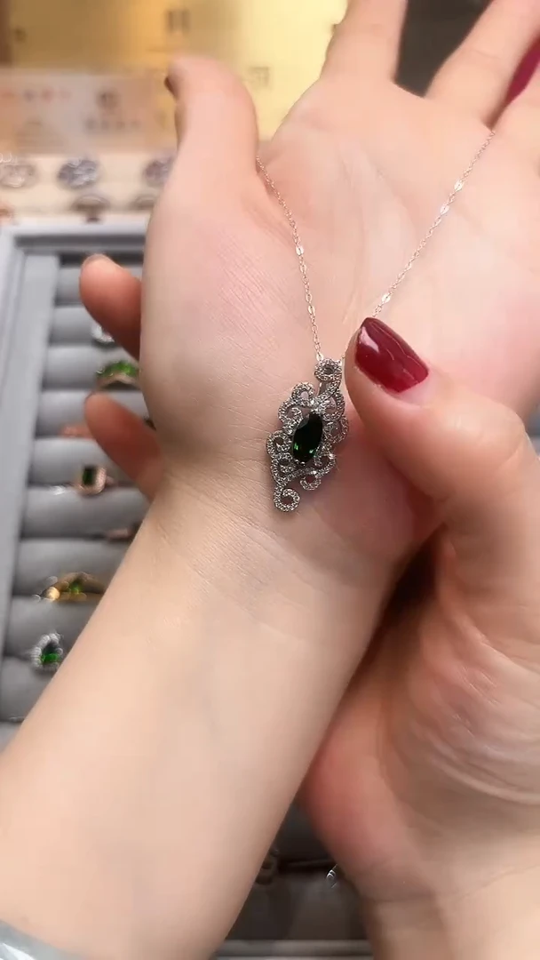 【闪购商品】透辉石项链银S925镶嵌02