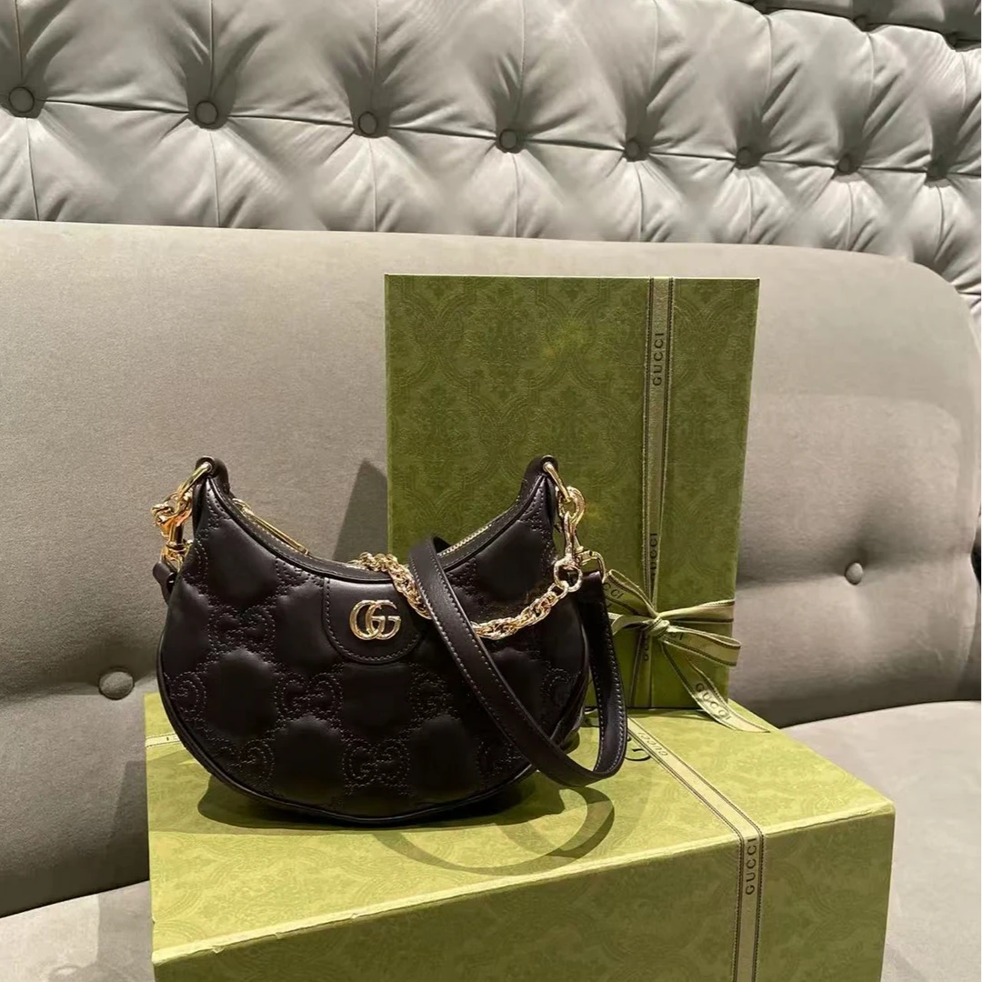 95新 GUCCI/古驰 坤球奢选古驰月牙黑金单肩斜挎包