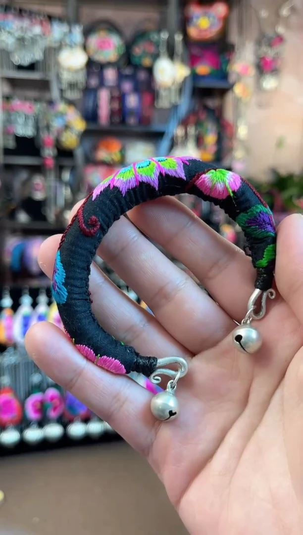 织绣民族风手工非遗老绣饰品448