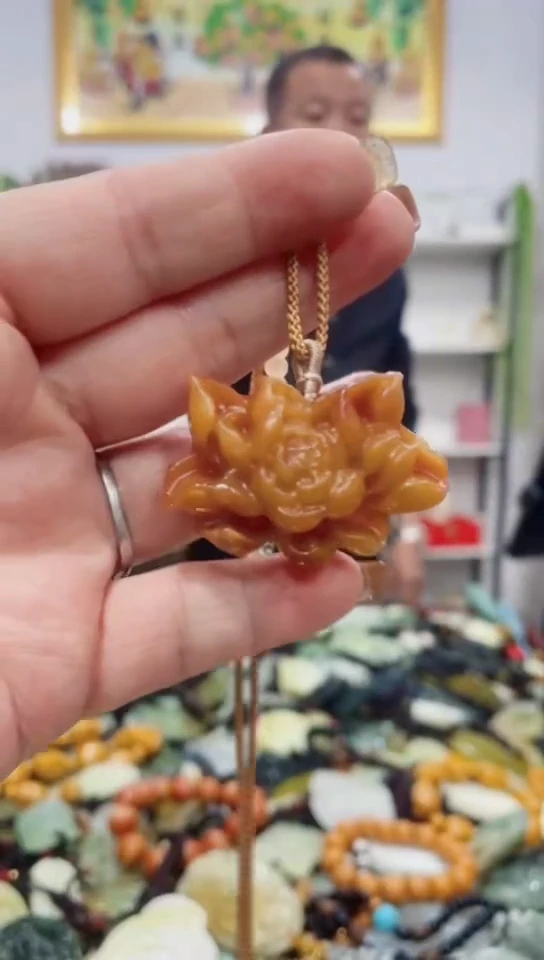 未镶嵌岫玉挂件