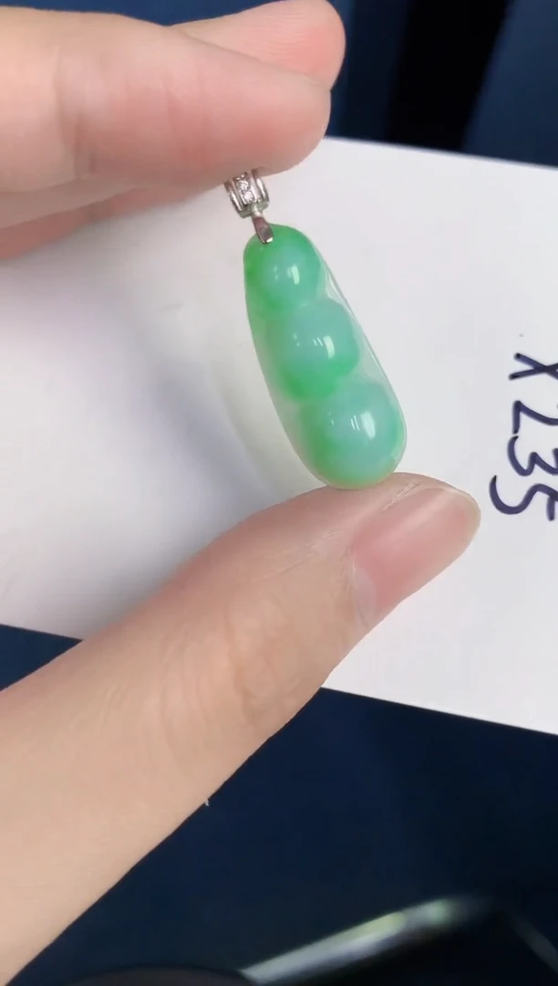 颈饰未镶嵌翡翠天然翡翠缅甸A货