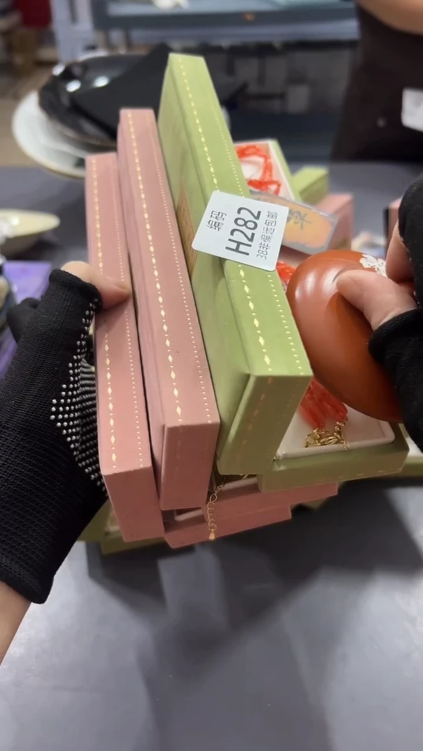 瓷片W****8满38包邮，编号：H282  6套