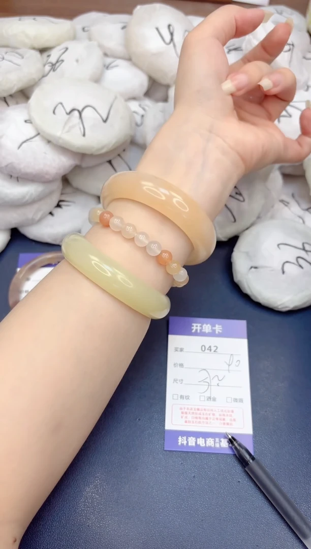 石英质玉手镯未镶嵌42-财气镯-圈口57.2