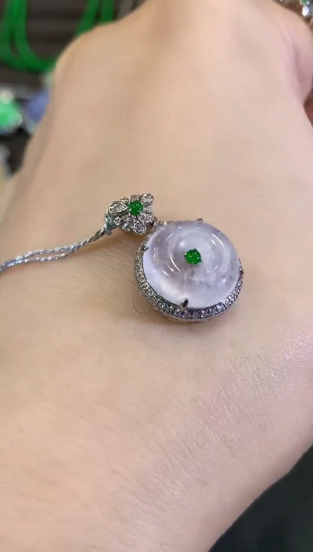 吊坠(不含链)18K金镶嵌翡翠B23