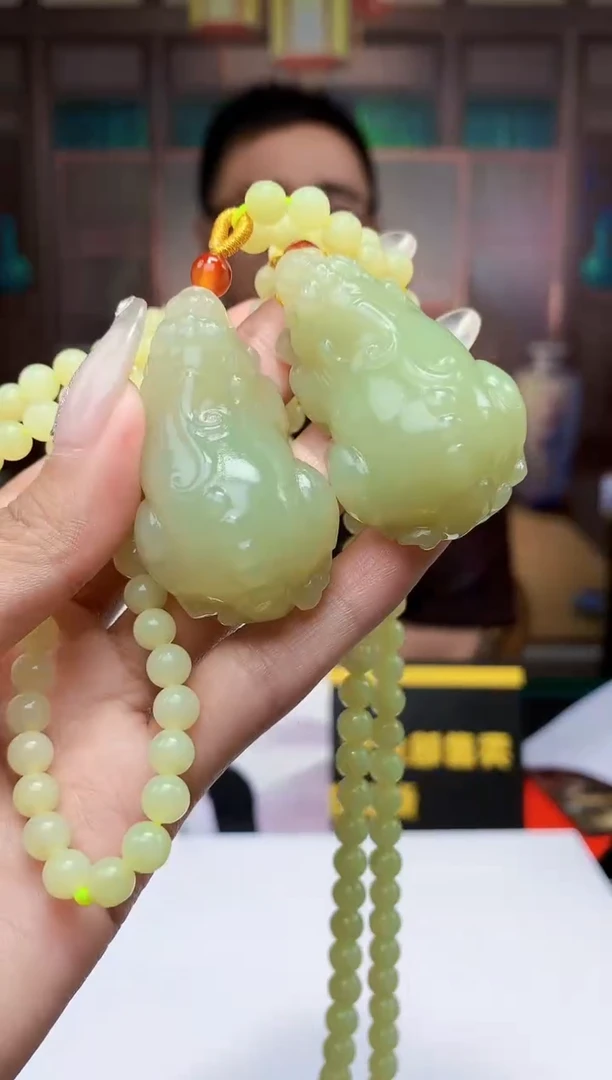 定制和田玉boss天然和田玉（拍一发一）