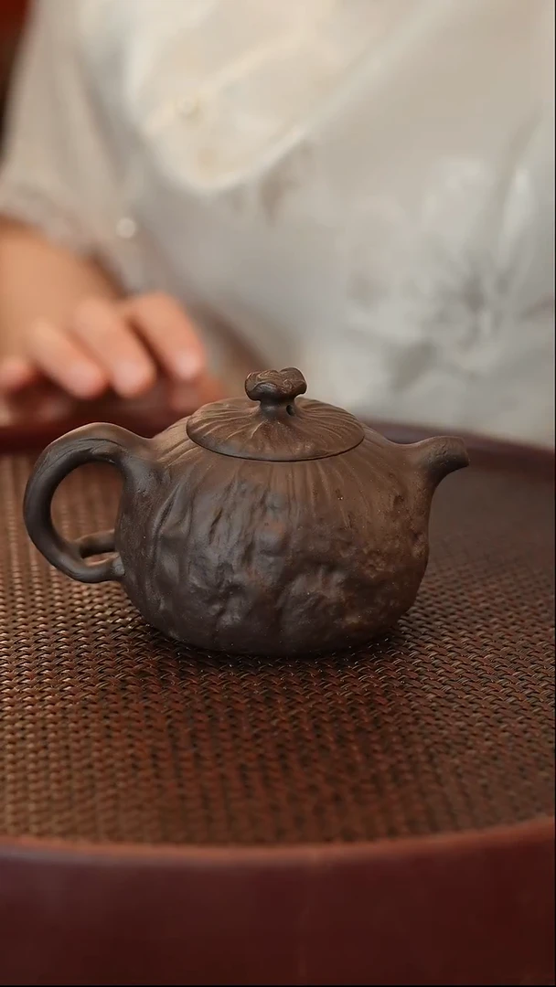 茶壶紫砂供春 黑泥 270cc