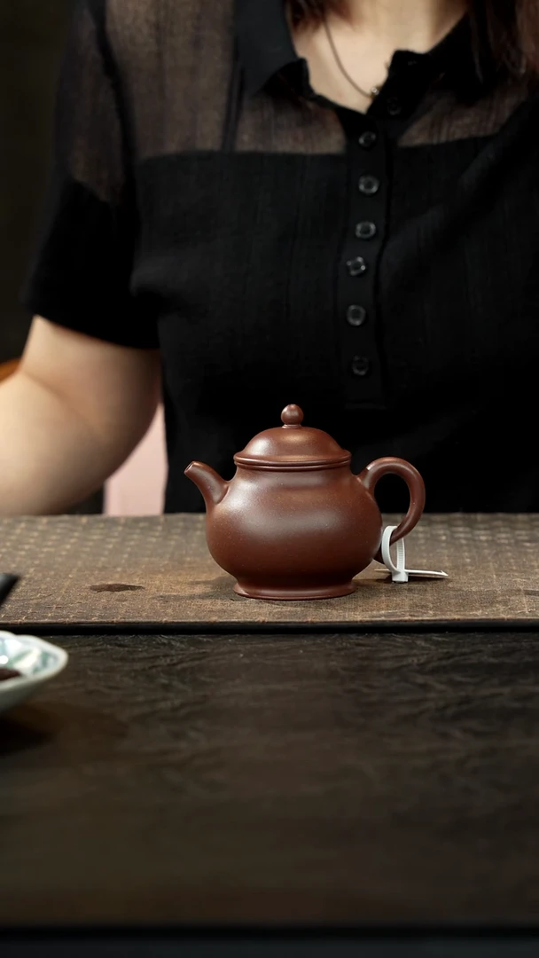 茶壶紫砂老紫泥潘壶170cc