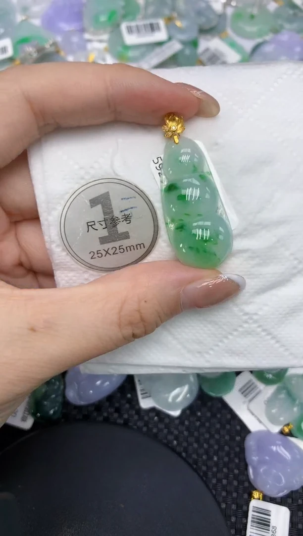 颈饰18K金镶嵌翡翠1111111