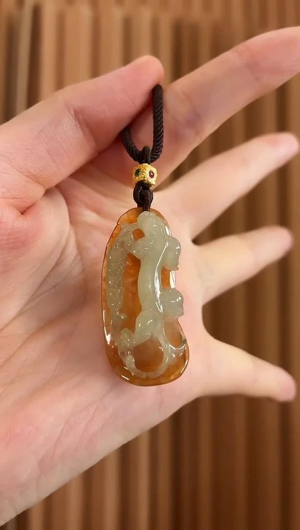 颈饰未镶嵌翡翠吊坠