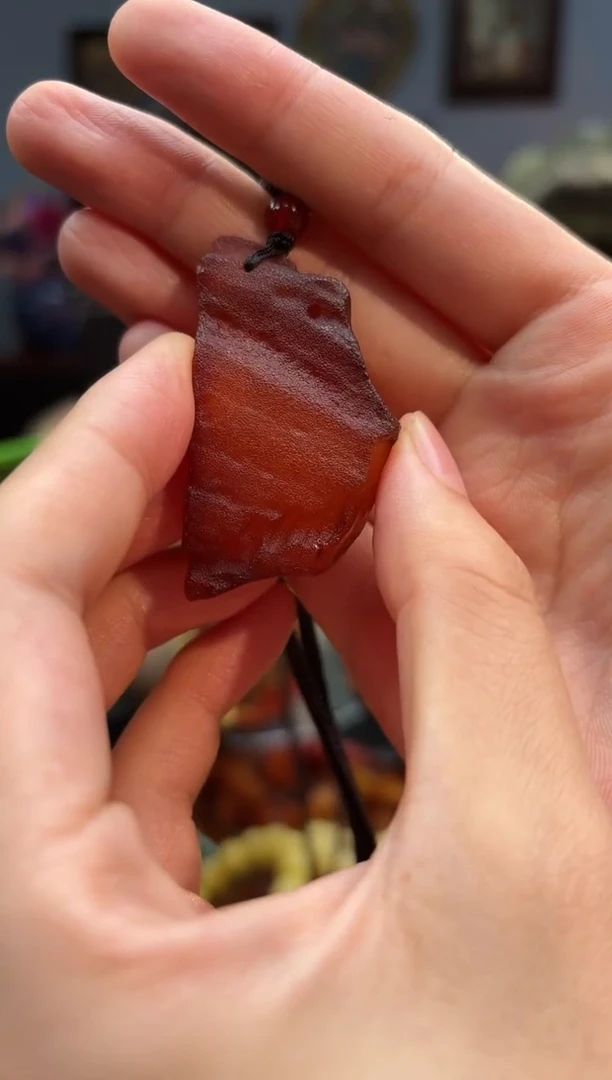 琥珀颈饰未镶嵌吊坠