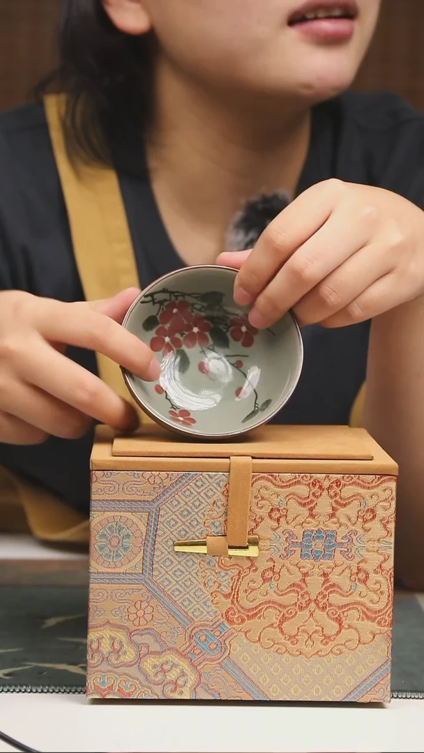 景德镇高温瓷水点桃花普洱杯