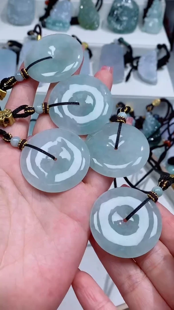 翡翠未镶嵌颈饰吊坠团购多样性发一件