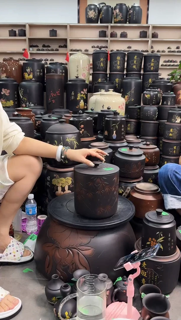 罐瑕疵茶叶罐  348   竹子小八饼