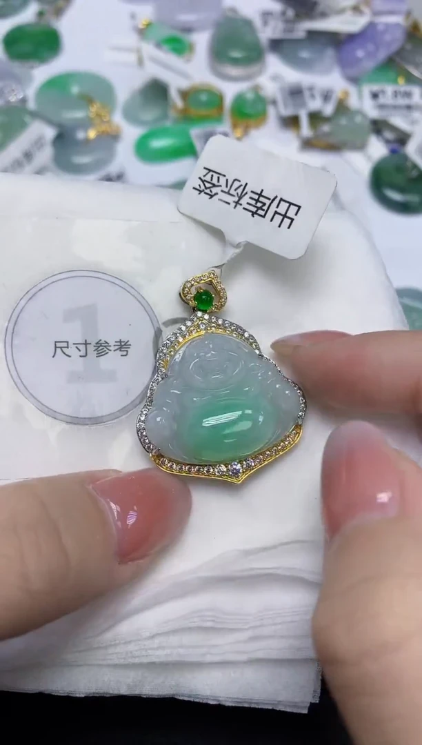 颈饰未镶嵌翡翠天然缅甸翡翠A货多样性发一件