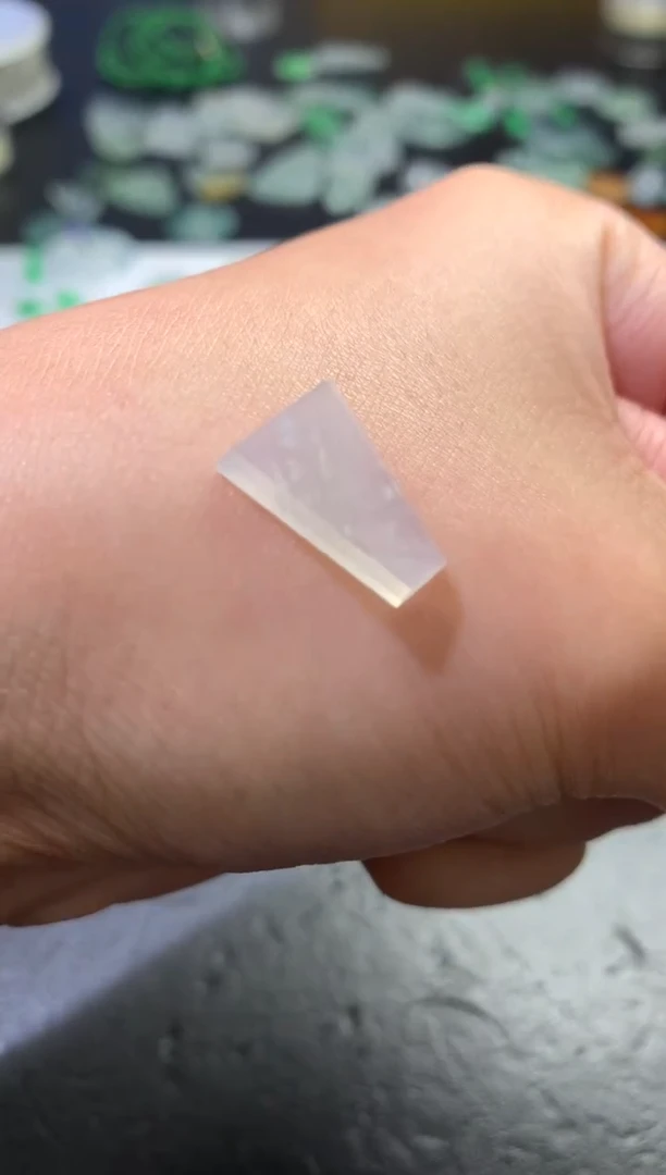 未镶嵌定制翡翠毛货 15-10.6-2.2