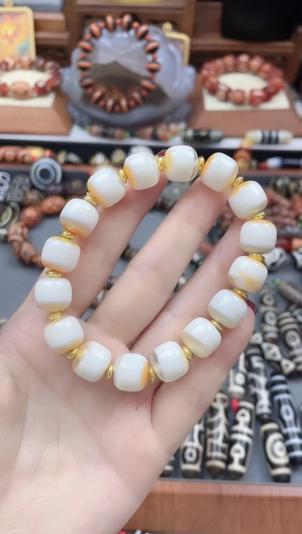 未镶嵌珠珠玛瑙/玉髓奶白药师手串