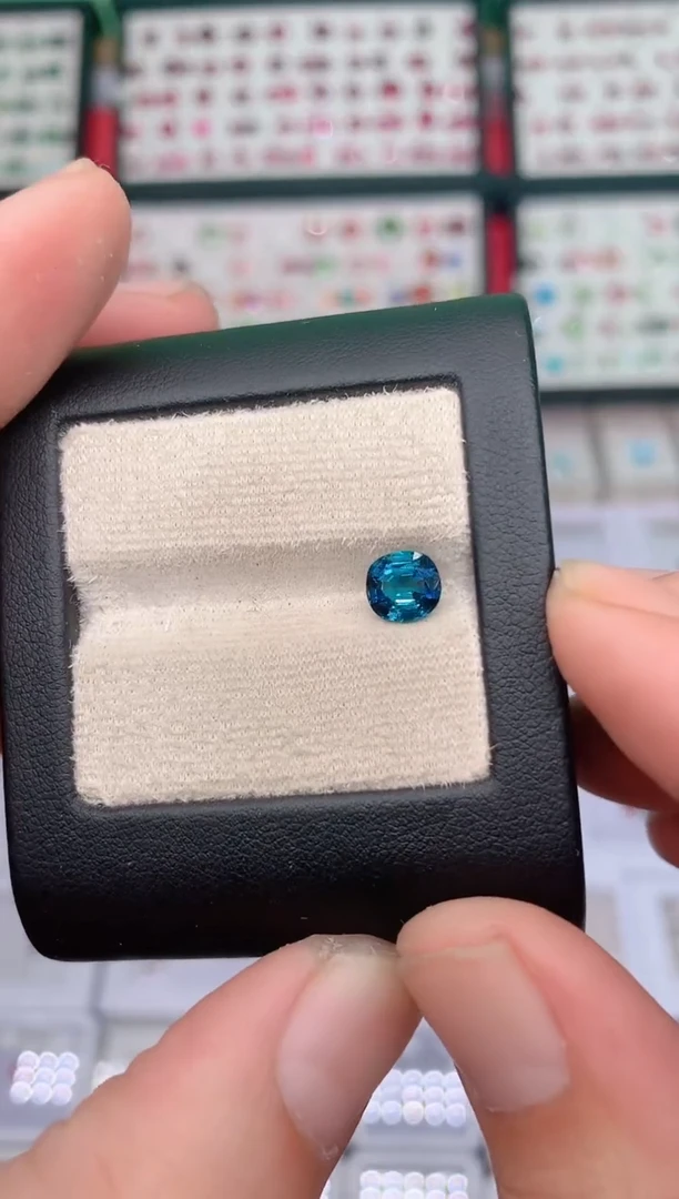 裸石未镶嵌碧玺拉贡1.14ct