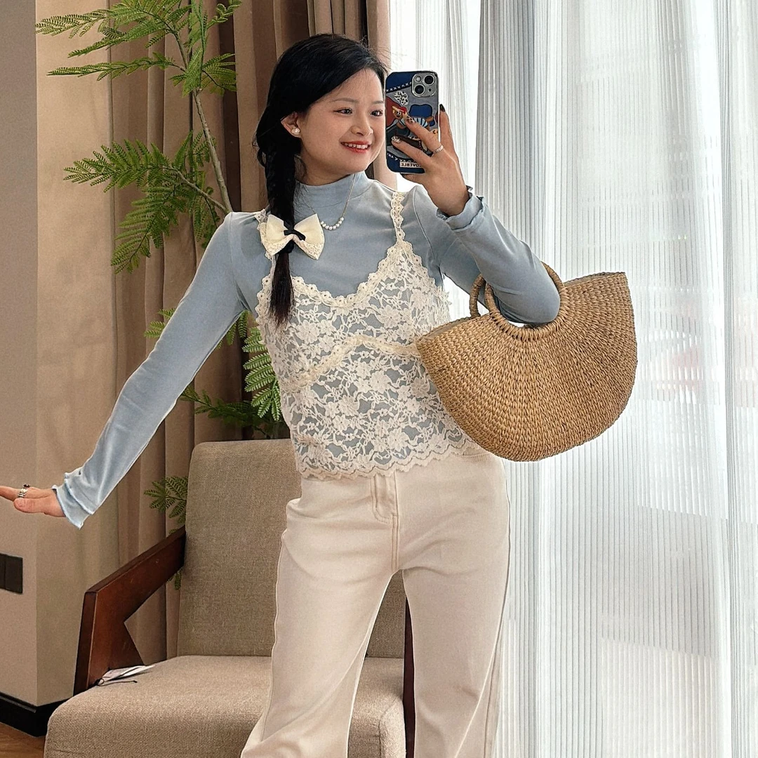 【PGXIAOM】小二定制甜美蕾丝吊带+木耳袖边打底衫TZ9679