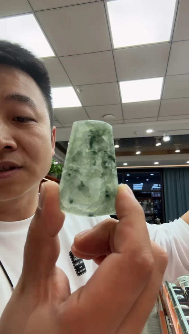 未镶嵌挂件翡翠A货翡翠多样性孤品