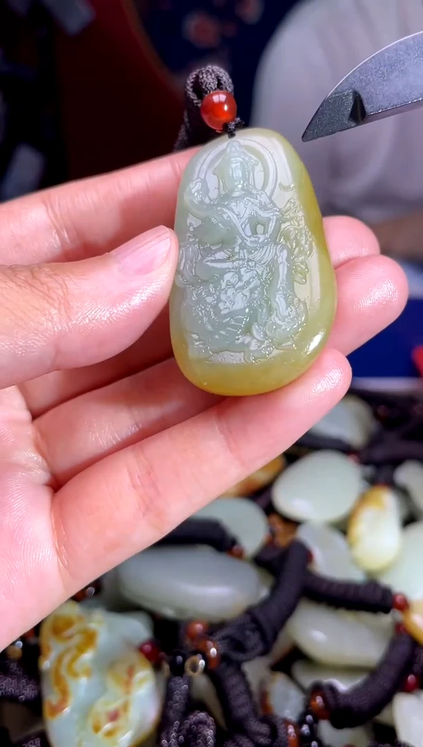 和田玉未镶嵌挂件1