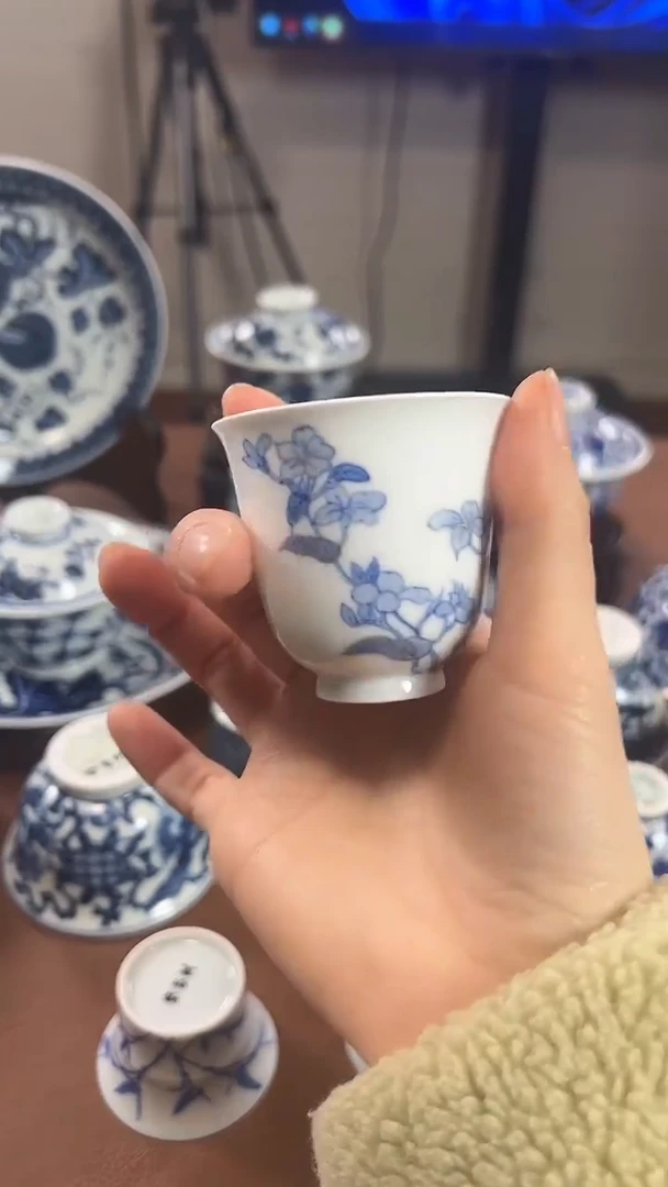 描银青花小花闻香杯