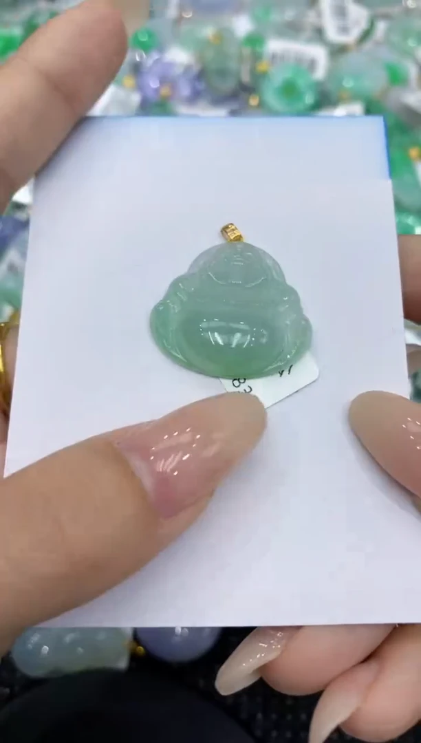 翡翠18K金镶嵌颈饰111111111111