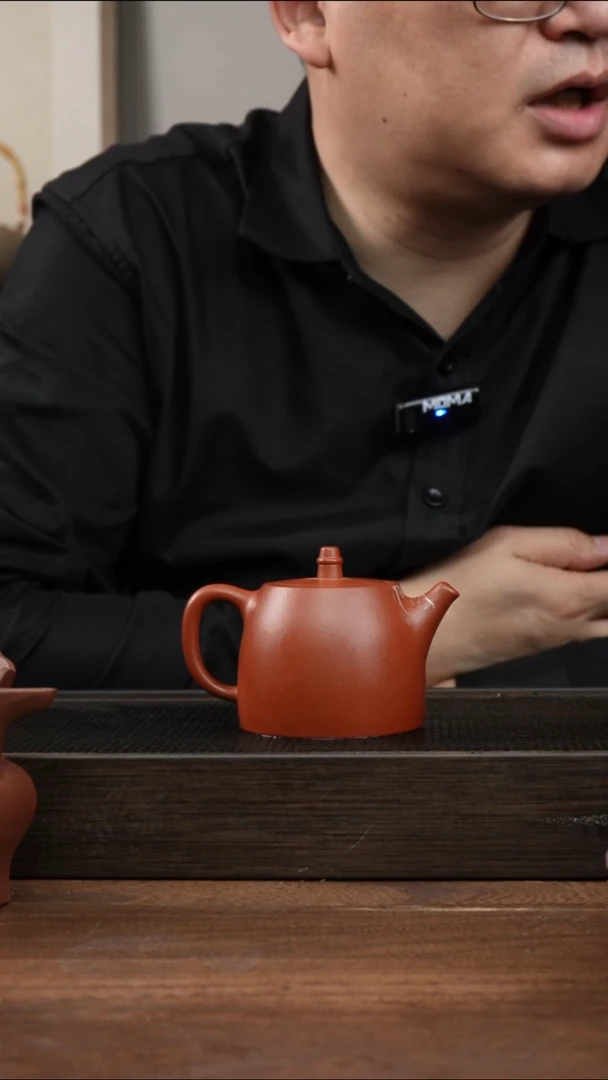 茶杯紫砂朱泥汉铎     200CC   微瑕