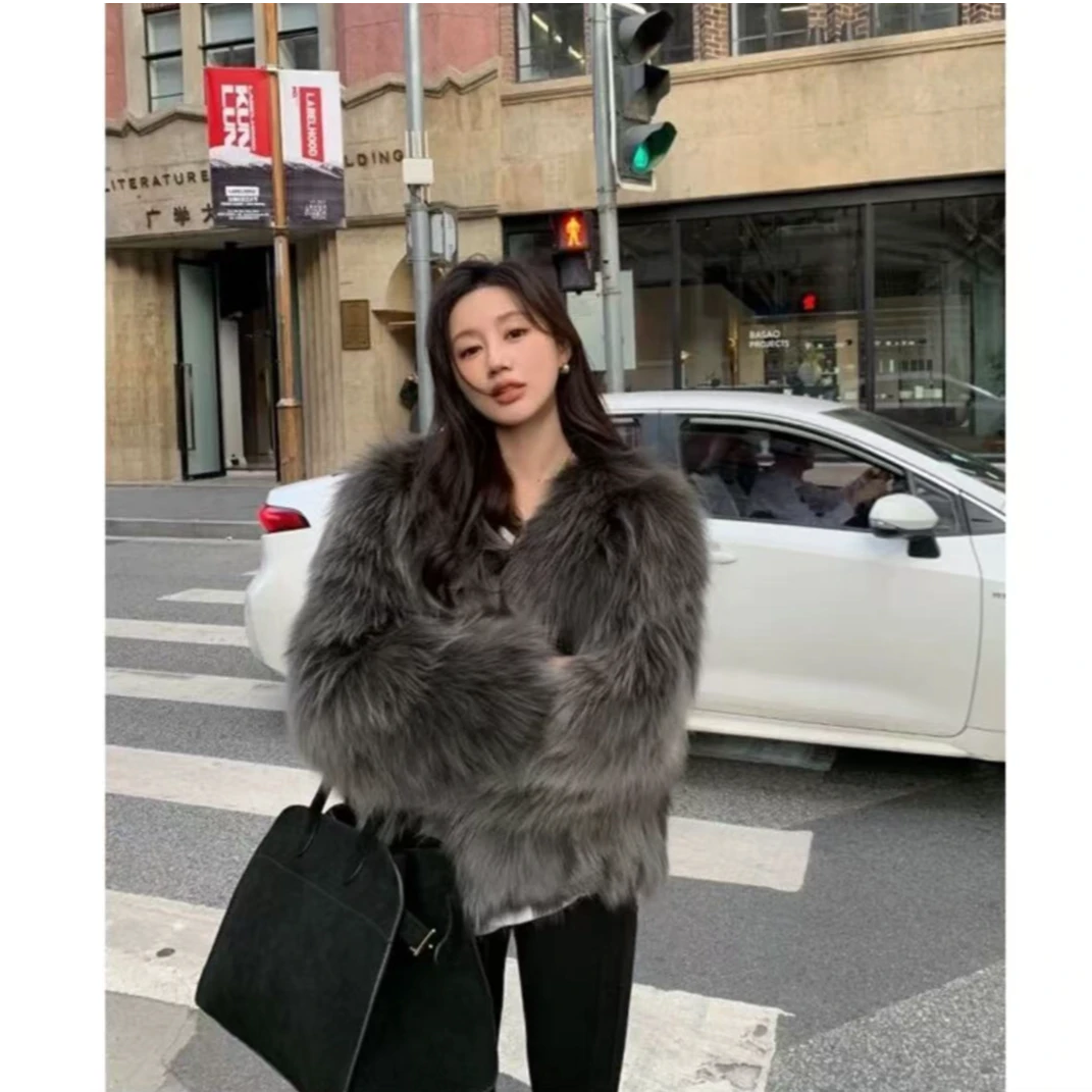 高级感皮毛一体毛毛外套女显瘦2024冬季新款环保仿狐狸毛皮草上衣