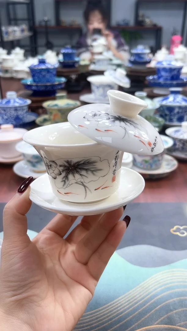 【闪购商品】小号玉影荷香马蹄盖碗