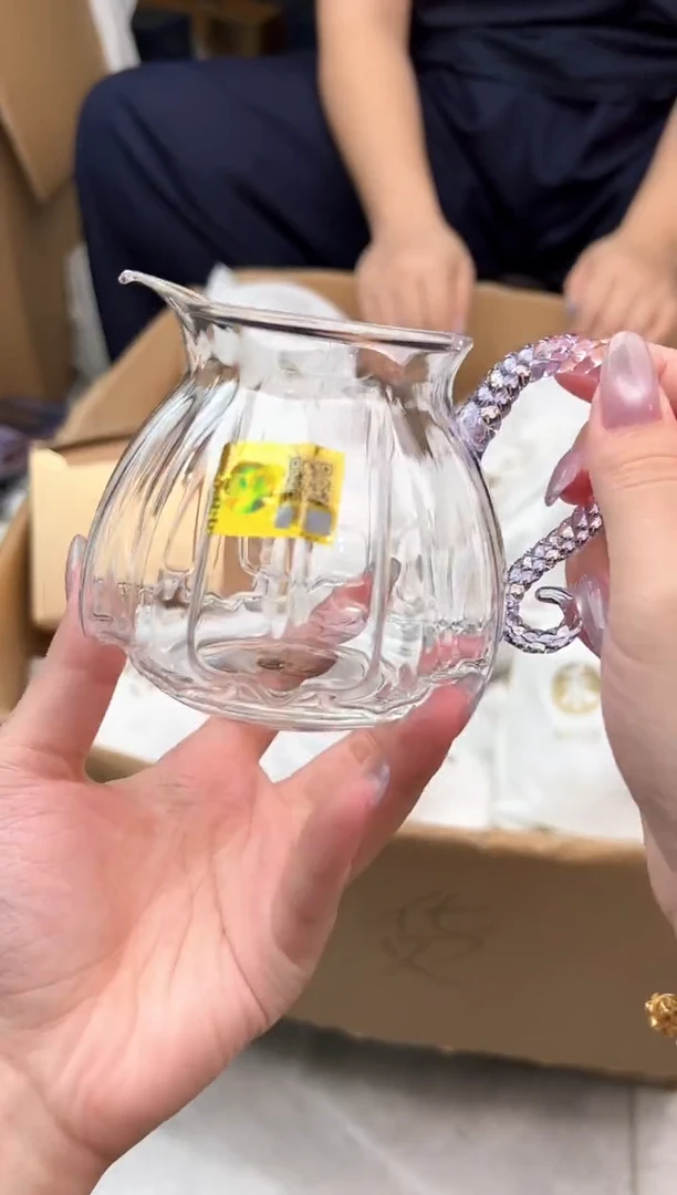 禾墨清莲浅紫色