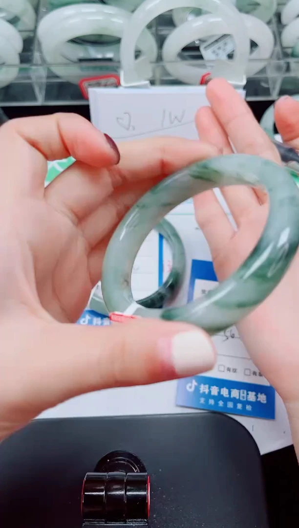 未镶嵌手镯石英质玉79-56/57