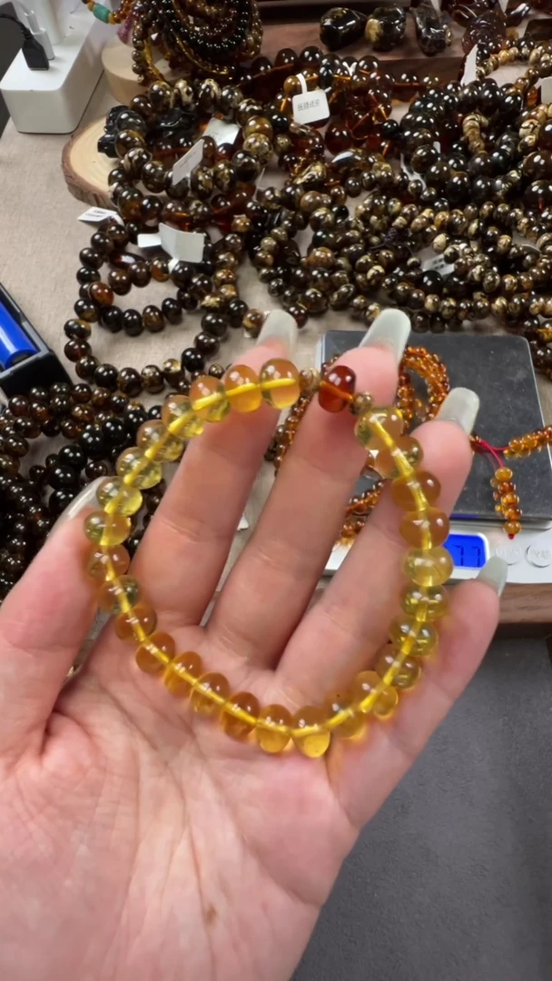 未镶嵌琥珀手链抚顺琥珀
