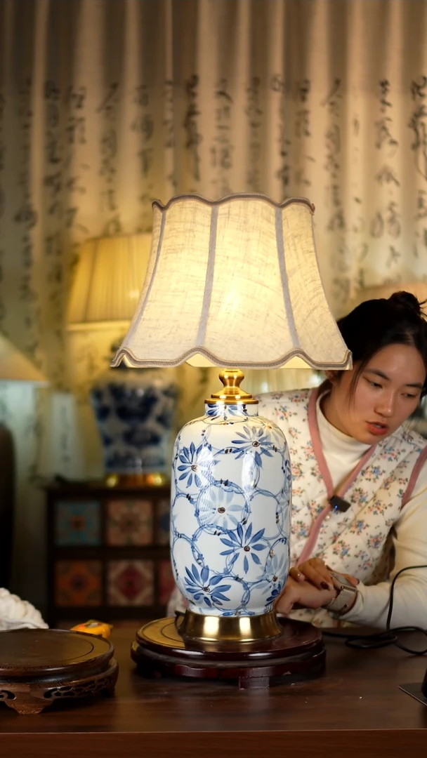 圆形款陶瓷台灯景德镇